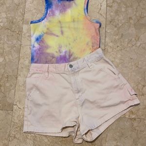 Cream carpenter looked high waisted shorts